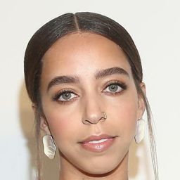 海莉·洛 飾演 Mouse