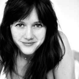 Iren Reppen 飾演 Sofie