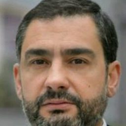 Ricardo de Barreiro 飾演 Empleado funeraria