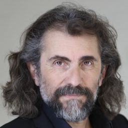 艾力克斯·維多夫 - 重拳迎擊演員 飾演Vadim