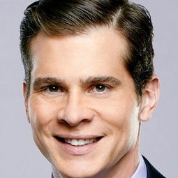 約翰·杜西 飾演 Tom