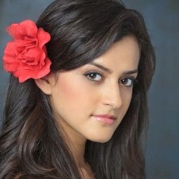 Diana Elizabeth Torres - Body Parts演員 飾演Self