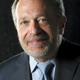 羅伯·萊奇 飾演 Self