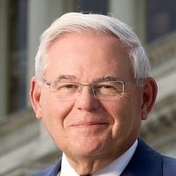 Bob Menendez 飾演 Self