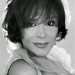 Esperanza Roy 飾演 Carmen