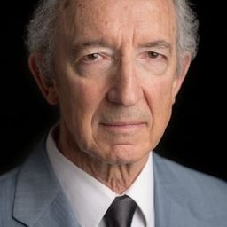 Luis G. Gámez - 旅途中的成長演員 飾演Ernesto