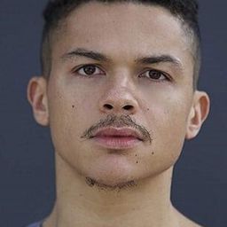 Reece Noi 飾演 Malik