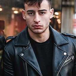 Burak Ates 飾演 Beyto