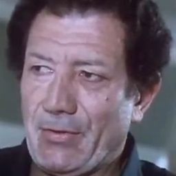 Loris Bazzocchi 飾演 