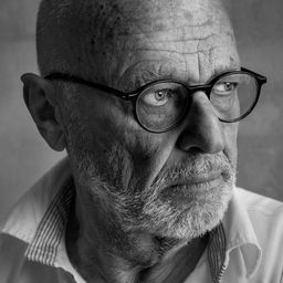 Stefan Jarl 飾演 Himself