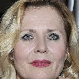 格拉齊娜·薩波羅夫斯卡 - Abissinia演員 飾演Francesca