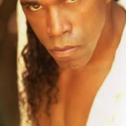 Raw Leiba 飾演 Balu