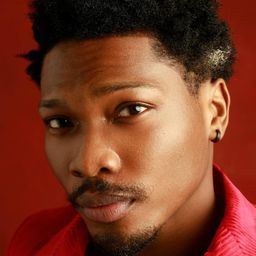 麥克·阿福拉林 飾演 