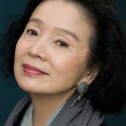 Yoon Jeong-hee 飾演 