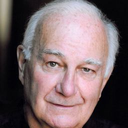 伯納德·寇夫林 飾演 Monsieur Treville (voice)