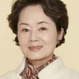 Kim Young-ae 飾演 