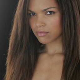 Sonalii Castillo - 神偷聖徒演員 飾演Sonali Alves