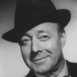 Heinz Rühmann - Das Liebeskarussell演員 飾演Professor Hellberg