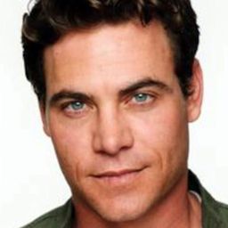 David Landry 飾演 Johnny Dean