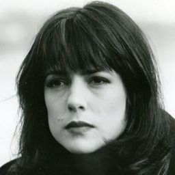 Michelle Meyrink 飾演 M.G.