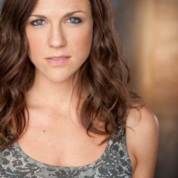 Jessica Starr Folger - 水色明信片演員 飾演Rescue Worker