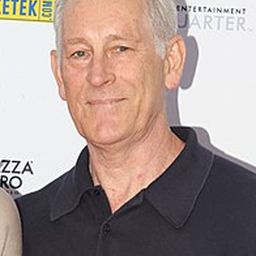 Jim Holt 飾演 Rafferty