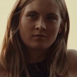 Jil Devresse - 鋼琴復仇曲演員 飾演Pastorentochter