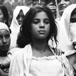 Fatiha Djoudi 飾演 La Mariée de la Casbah