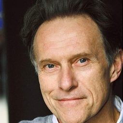 Michael Cullen - 珍愛姐妹情演員 飾演Mr. Vogler