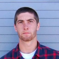 Jake Donnelly 飾演 Self