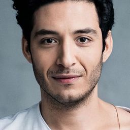 穆罕默德阿泰西 飾演 Sinan