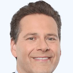 Chris Rose 飾演 Self