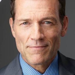 Joel Nagle 飾演 Attorney