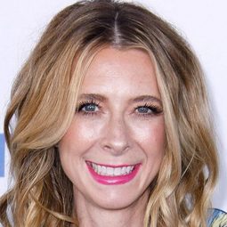 Dawn Luebbe 飾演 Tessie