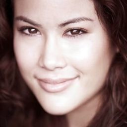 普洛伊·金達科特 飾演 Sao