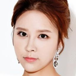 金妍秀 飾演 [Massage Room Madam]