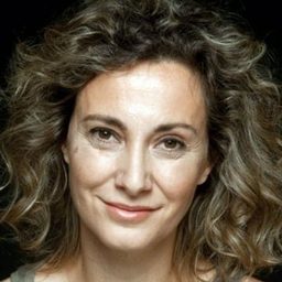 索妮亞·阿爾莫查 飾演 Mercedes