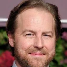 山繆·魏斯特 飾演 Dr. Constantine