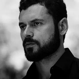 亞當·坎托 飾演 Darren