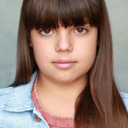 Bailee Bonick 飾演 Mackenzie Thomas