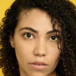 蒂安娜·卡馬喬 飾演 Talleigha Fishtail (voice)