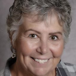 Cindy Rose Myskiw - Love in Design演員 飾演Carol