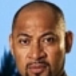 Mario Gaoa 飾演 Short Ears