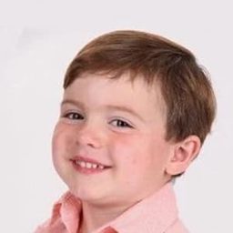 Connor Noon 飾演 Not George (Spencer)