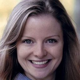 安娜·卡默 - Strawberry Shortcake: Jammin with Cherry Jam演員 飾演Strawberry Shortcake (voice)