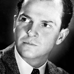 Alan Baxter 飾演 Charley