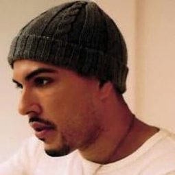 Burton Perez - 獅心王理查演員 飾演Basileus