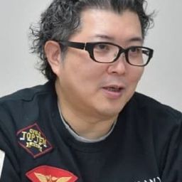 安田朗 - 富江 re-birth演員 飾演Waiter