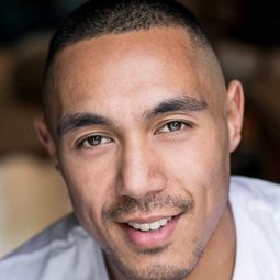 Sonny Tupu - 我不是她演員 飾演Andrew Ainofo