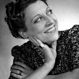 Germaine Kerjean 飾演 Madame Frangier